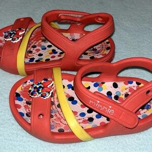 CROCS Infant / Toddler Red Disney Minnie Mouse Sandal Size C4 In Good Condition